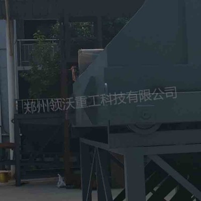 有机肥设备厂家_液压槽式翻堆机欢迎咨询选购